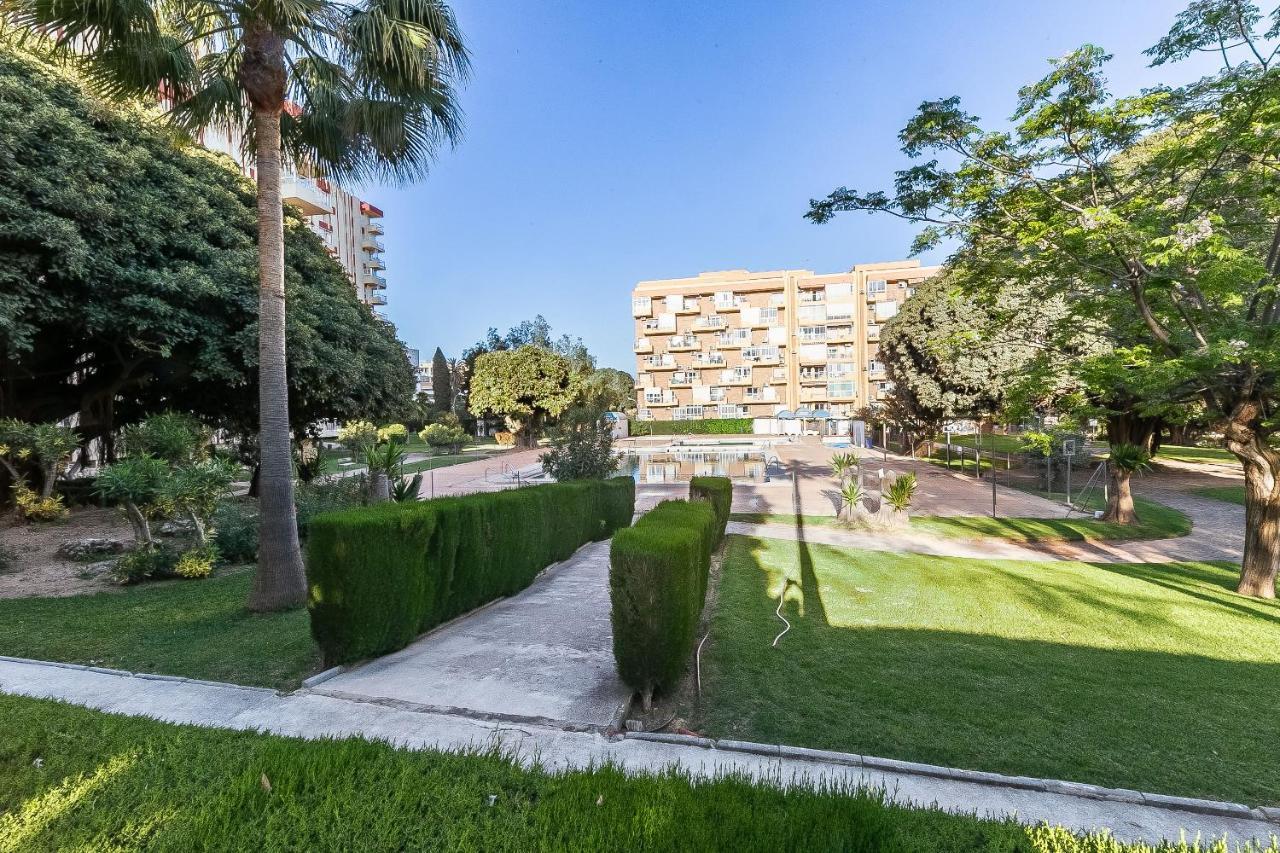 Sun Coast Benalmadena -- Superb Studio With 4 Pools, Gardens & Breakfast Exterior photo