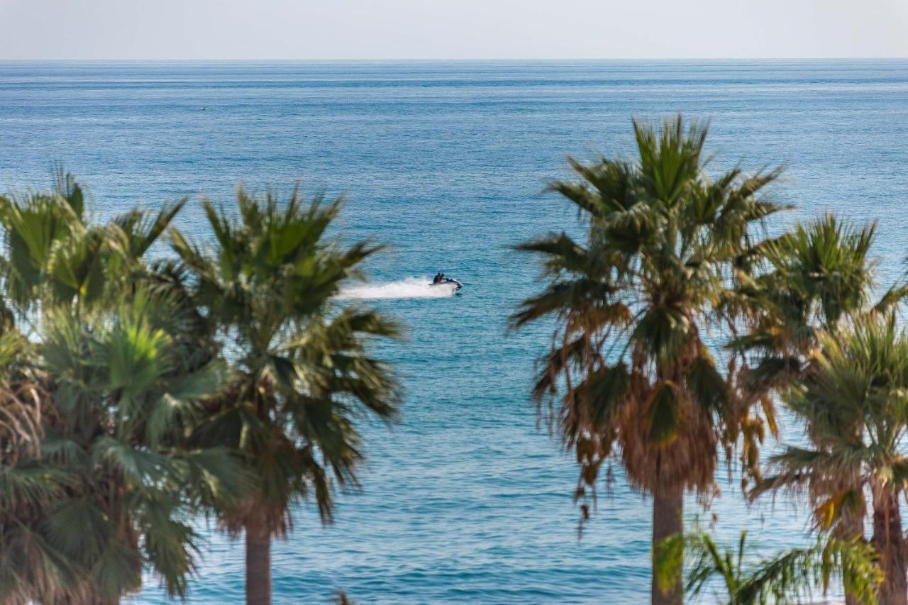 Sun Coast Benalmadena -- Superb Studio With 4 Pools, Gardens & Breakfast Exterior photo